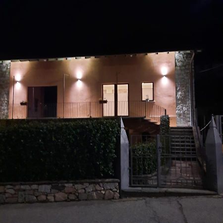 Apartamento Il Sole Di Simona - Il Prato Omegna Exterior foto